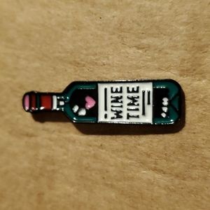 Wine bottle pin